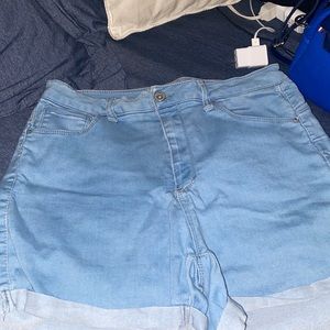 Butt I love you short jeans